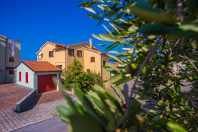  Apartments Ruzica  Пореч
